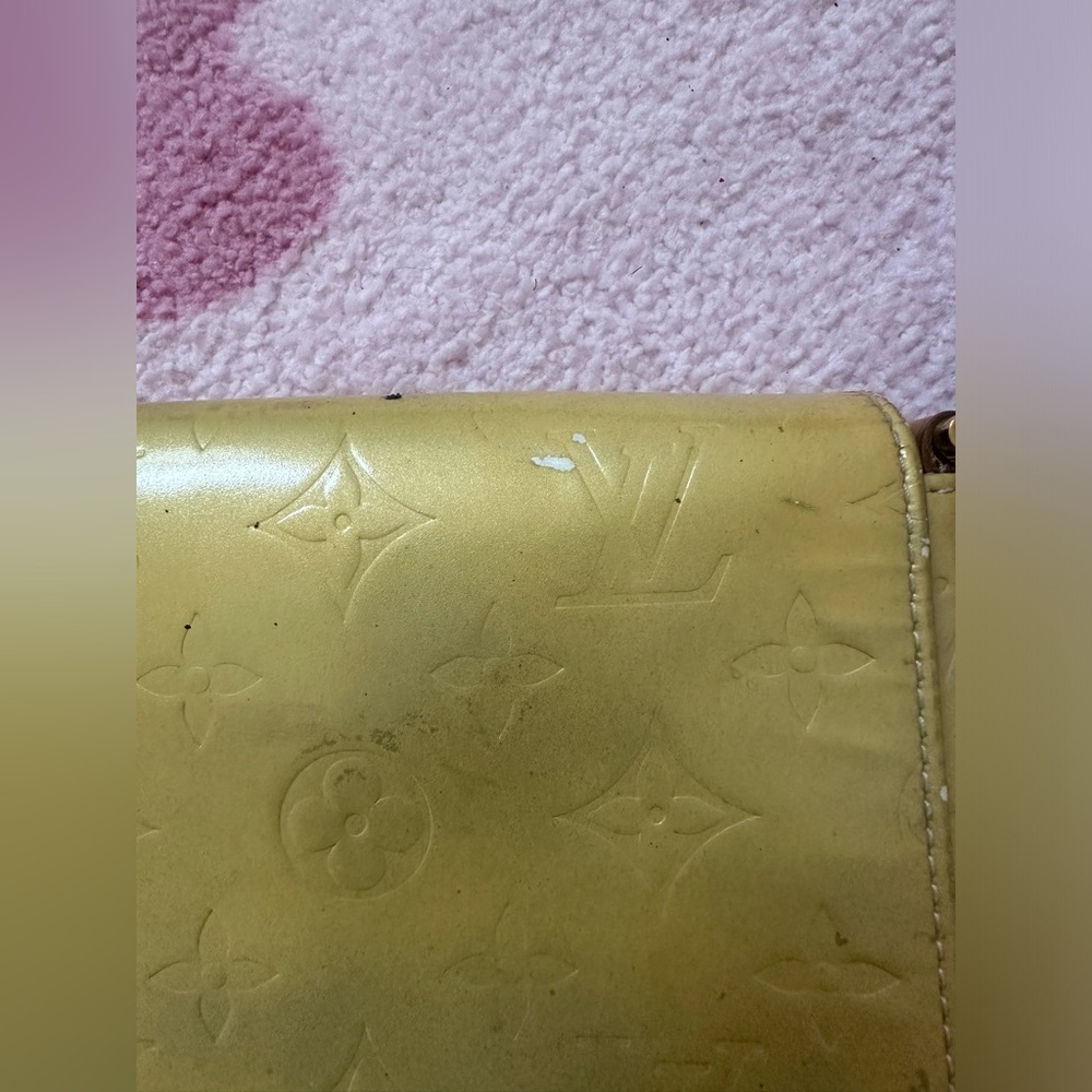 LOUIS VUITTON Vernis Thompson Street Shoulder Bag - Picture 8 of 11